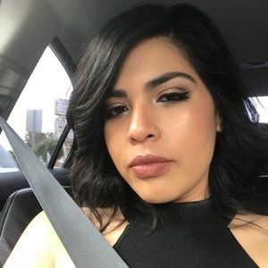 Meet your Posher, Cinddie